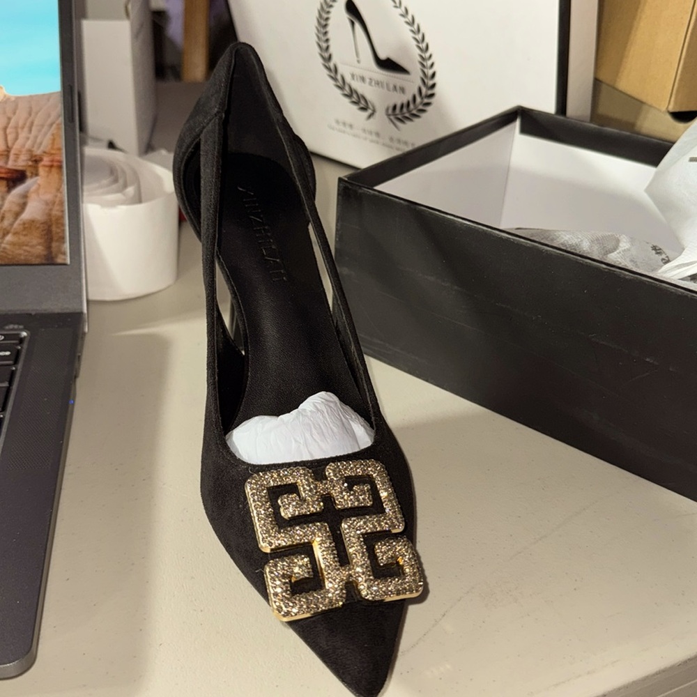 Suede heels size 9